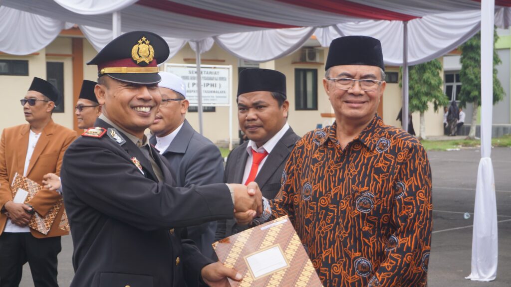 Pesantren Muhammadiyah Al-Furqon Tasikmalaya Raih Reward Kemenag 1 Pesantren Muhammadiyah Al-Furqon Tasikmalaya Raih Reward Kemenag 1