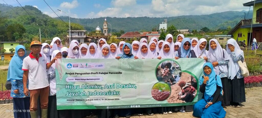 Adventure Class SMP IT Insan Permata Malang, Beri Kesempatan Siswa Tumbuh Mandiri 2 Adventure Class SMP IT Insan Permata Malang, Beri Kesempatan Siswa Tumbuh Mandiri 2