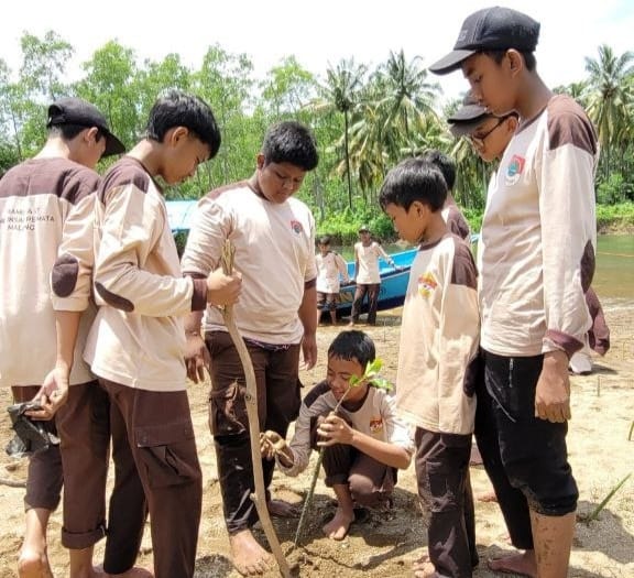 Adventure Class SMP IT Insan Permata Malang, Beri Kesempatan Siswa Tumbuh Mandiri 5 Adventure Class SMP IT Insan Permata Malang, Beri Kesempatan Siswa Tumbuh Mandiri 5