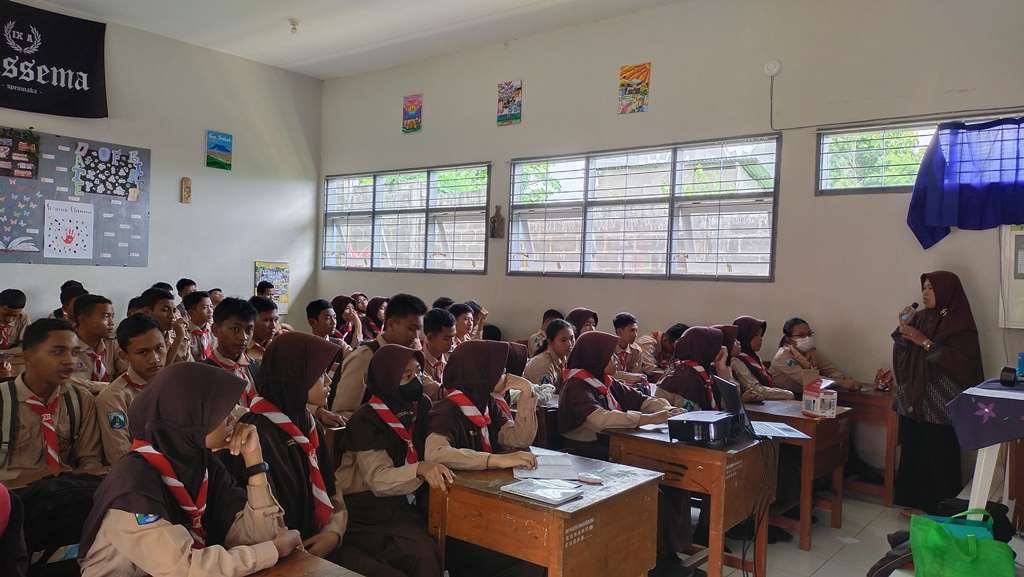 Enam Sekolah Sambut PPDB SMP Plus Al Firdaus 4 Enam Sekolah Sambut PPDB SMP Plus Al Firdaus 4