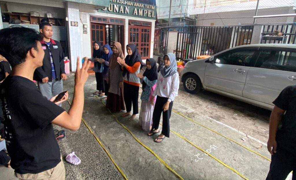 PMM 31 UMM Aplikasi Teknik Modelling Upaya Peningkatan Social Skill Anak- Anak 3 PMM 31 UMM Aplikasi Teknik Modelling Upaya Peningkatan Social Skill Anak- Anak 3