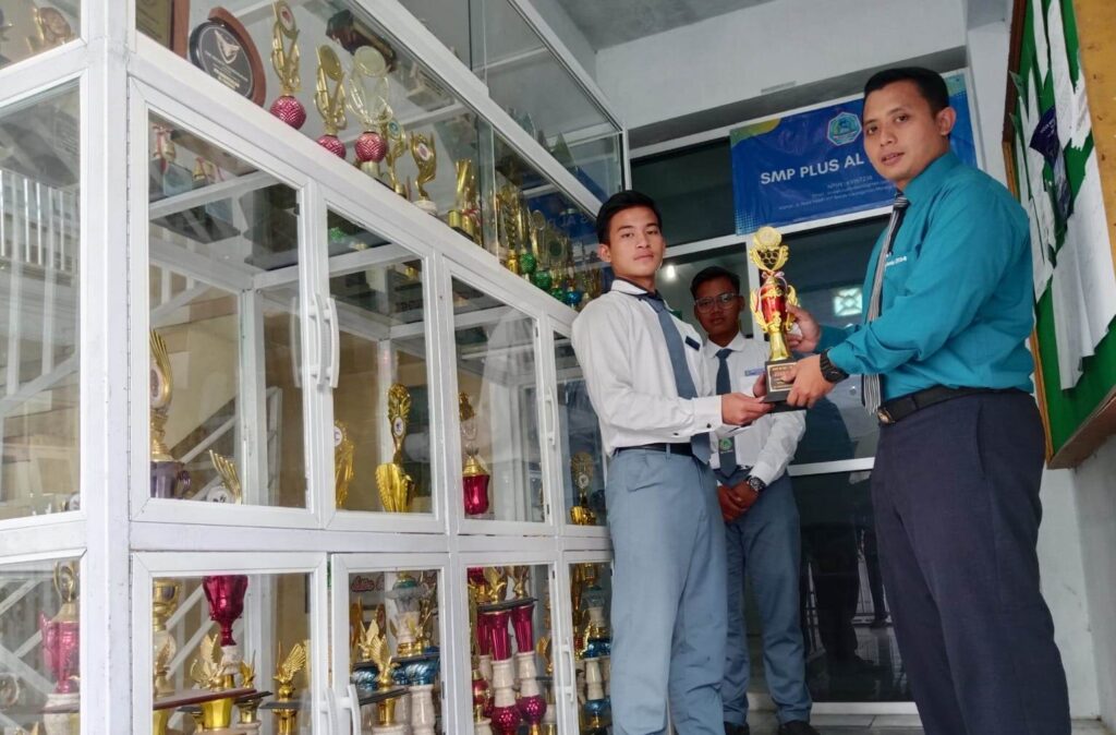 Succes Story Pondok Babussalam Al Firdaus, Santrinya dari Penjuru Indonesia    5