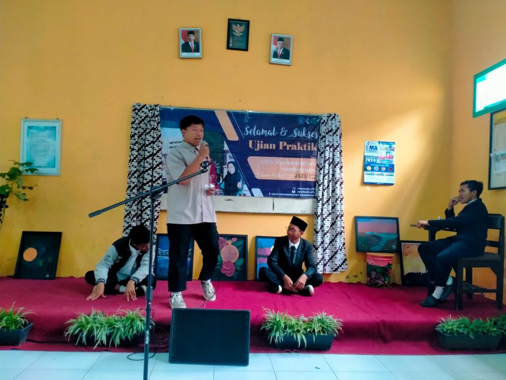 Siswa Smamuda Sumberpucung Ujian Praktek Seni Budaya-Bahasa 3