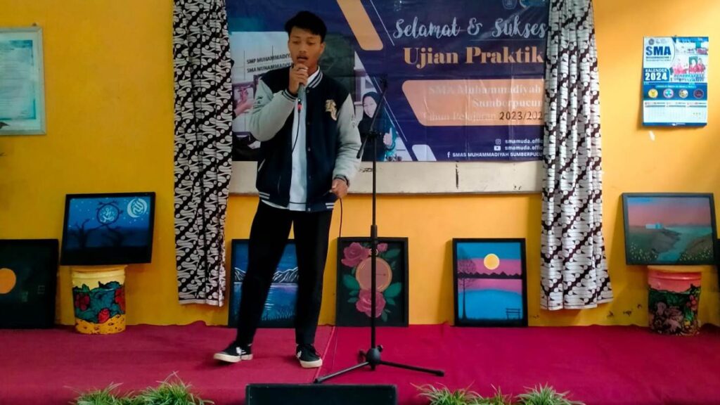 Siswa Smamuda Sumberpucung Ujian Praktek Seni Budaya-Bahasa 2