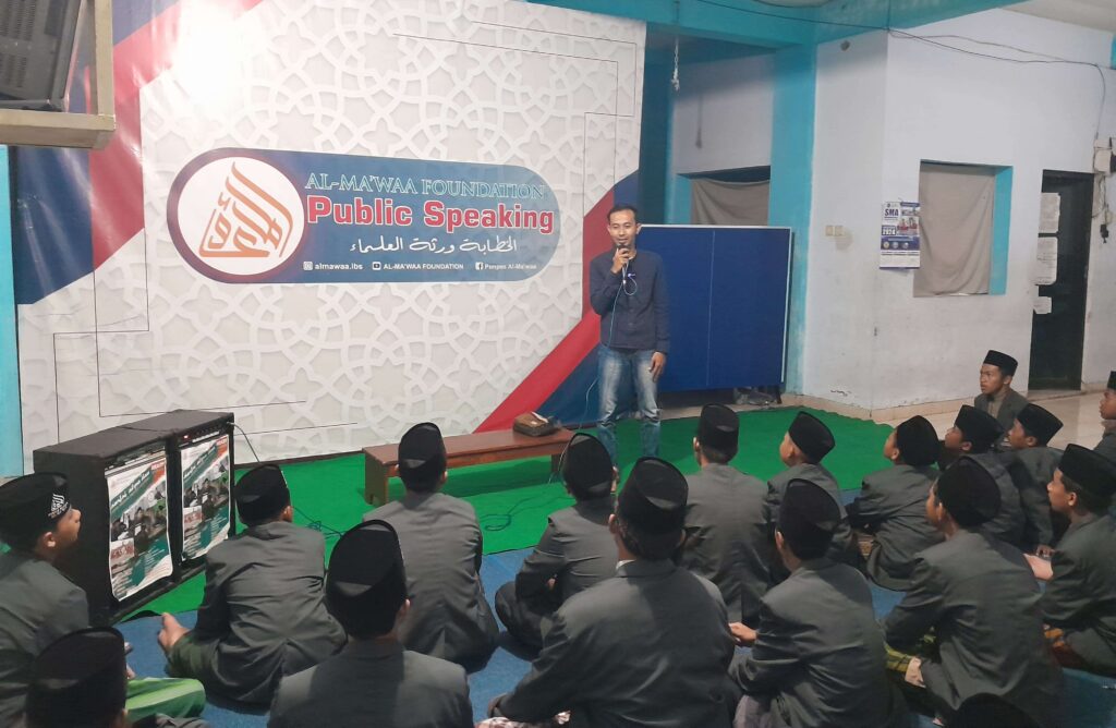 Hadirkan Alumni Sukses, Santri Al Ma’waa Gelar Spiritual Motivasi 1 Hadirkan Alumni Sukses, Santri Al Ma’waa Gelar Spiritual Motivasi 1