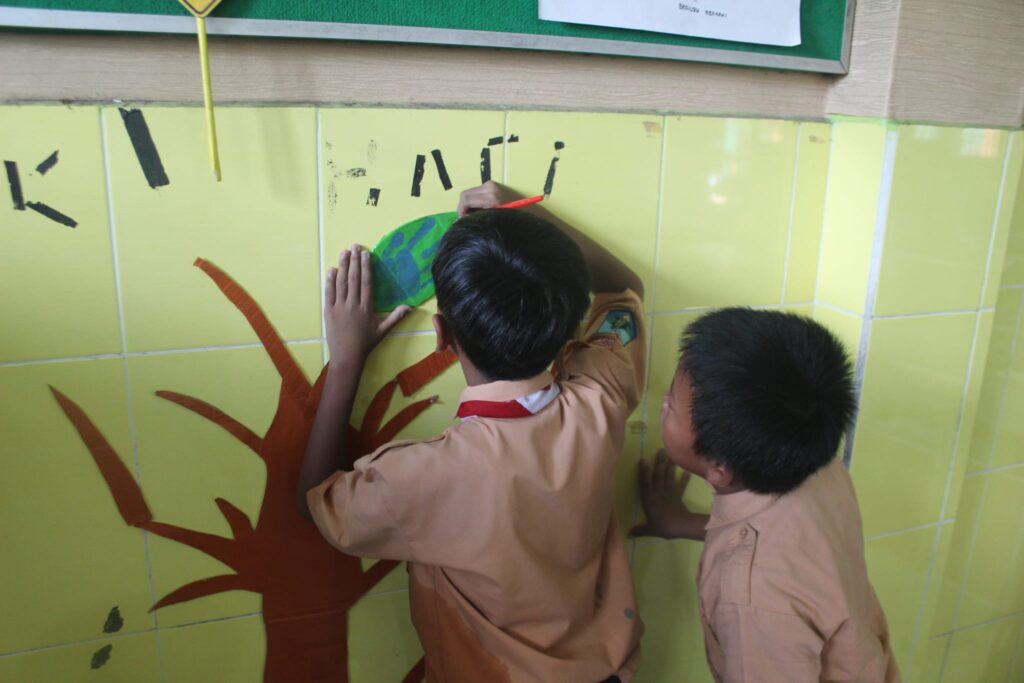 PMM 05 UMM Tingkatkan Jiwa Kreatif Siswa SDN Tanjungrejo 3 Malang 2