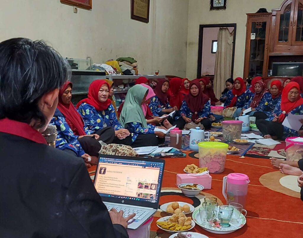 PMM 60 UMM Digital Marketing UMKM-Kelompok Wanita Tani Tlekung 2