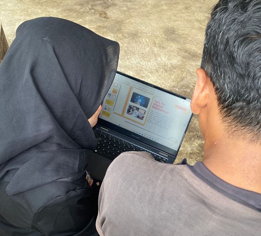 Digital Marketing PMM 86 UMM Pada UMKM Kerupuk Singkong 1