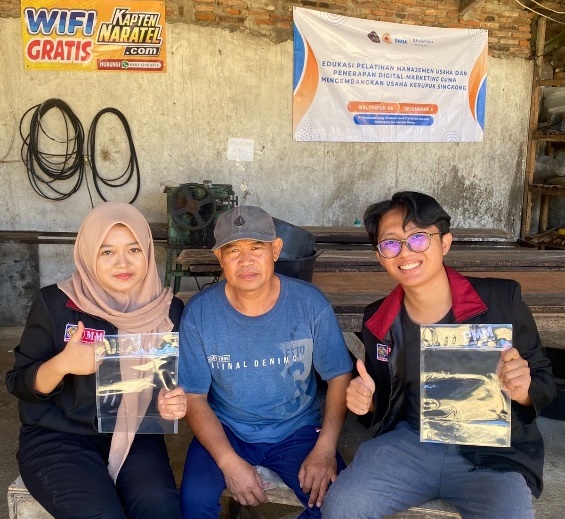 Digital Marketing PMM 86 UMM Pada UMKM Kerupuk Singkong 2
