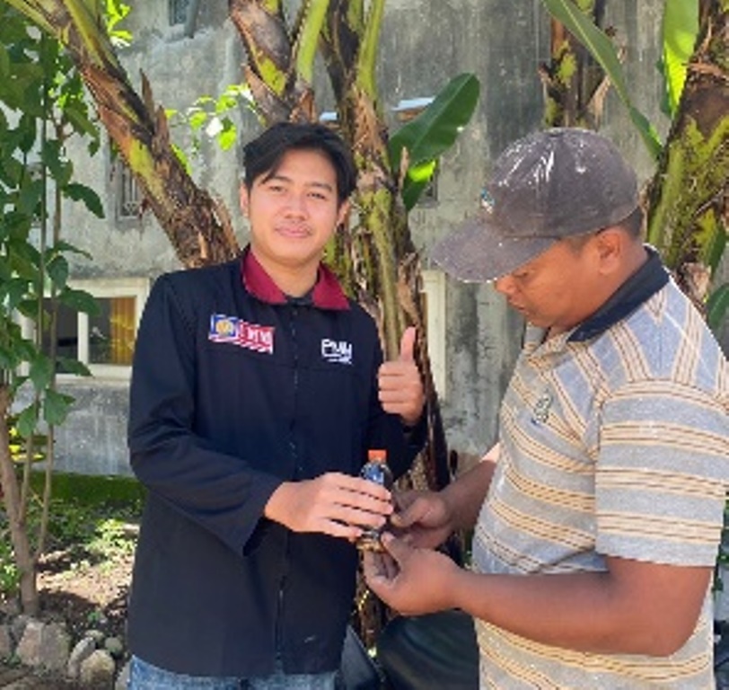 Solutif, PMM 86 UMM Ubah Limbah Kulit Singkong Jadi Pupuk Cair 4 Solutif, PMM 86 UMM Ubah Limbah Kulit Singkong Jadi Pupuk Cair 4