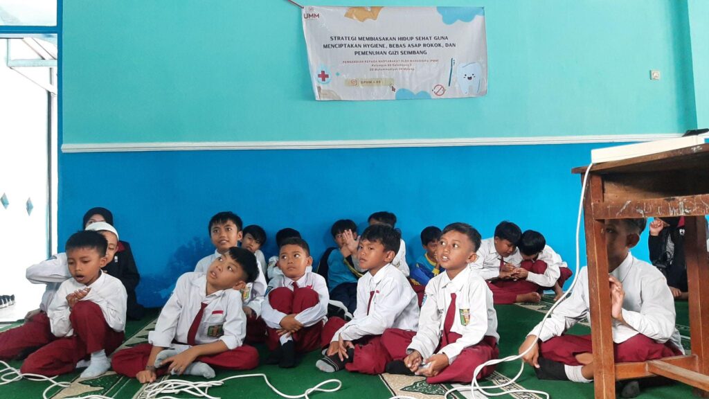 PMM 69 UMM Sosialisasi PHBS  Pada Siswa SDM 6 Malang   3