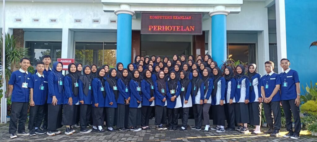 Asessor BLK Singosari UKK 59 Siswa MPLB SMK Mugas 1