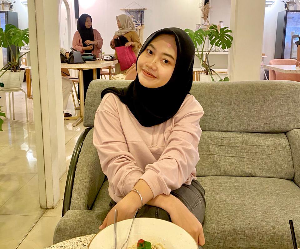 Jurnalnya Tembus Sinta 2, Ivada Arek Ekonomi Pembangunan UMM Bebas Skripsi 2