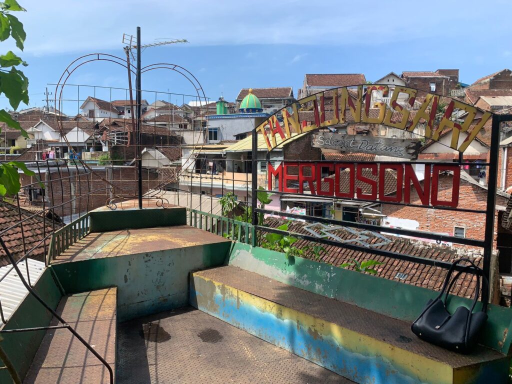 Sulap Taman Terbengkalai Menjadi Taman Baca 2