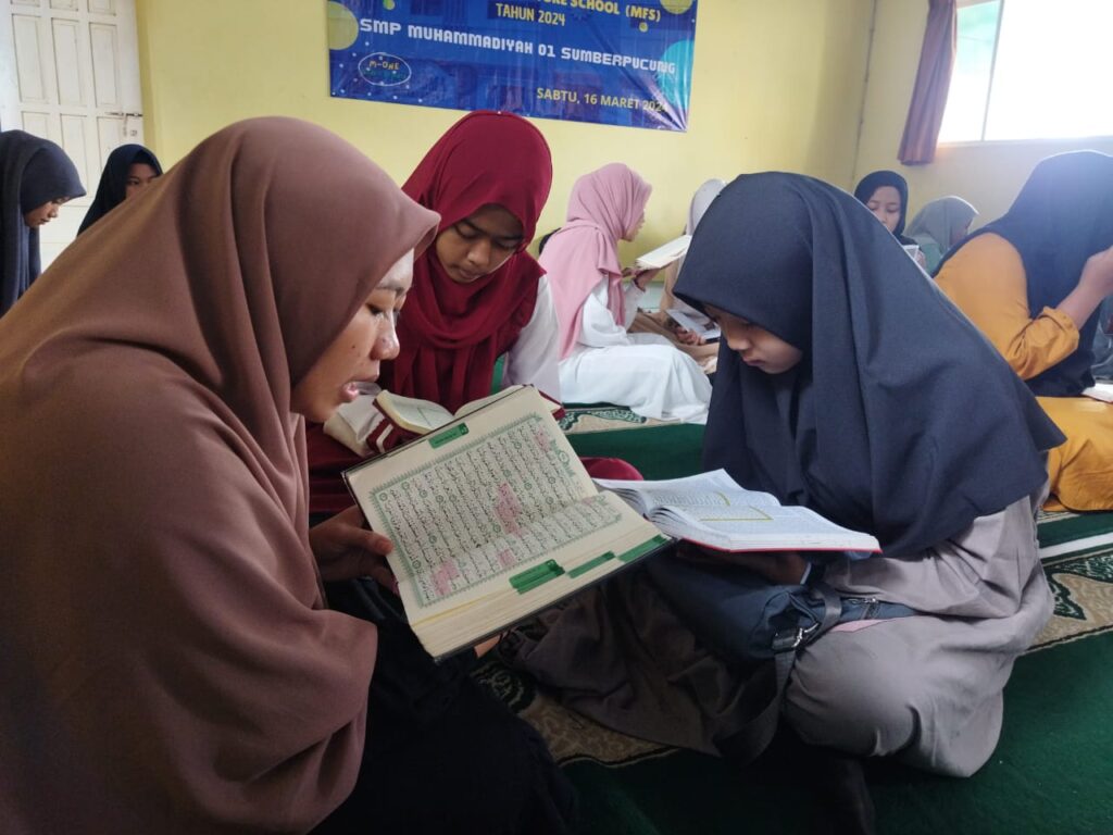 Aplikatif Pondok Ramadhan SMP M-One Sumberpucung, Project-Religius Objek 1
