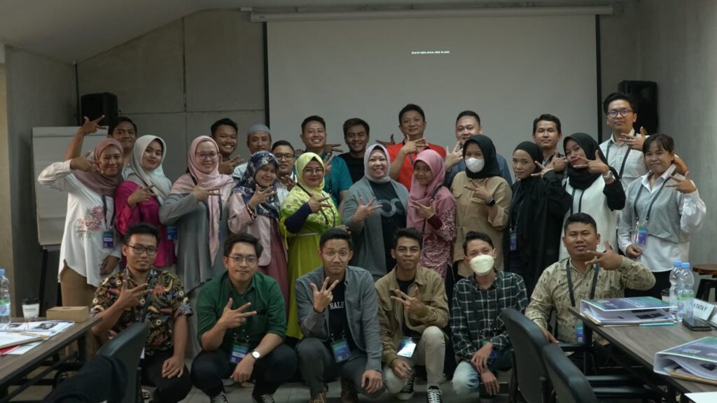 Yogi Arek Ekonomi Syariah UMM Pengusaha Muda Founder Mojok Kopi Begawan 2