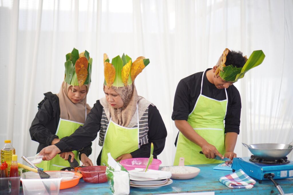 Milad 18 RSU Aminah Blitar, Lomba Masak Menu Bergizi Antar Karyawan 1