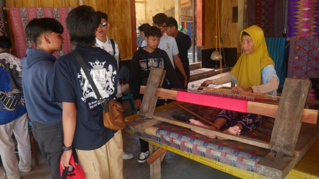 Final Adventure Class SMPIT Insan Permata, Jelajah Budaya-Alam Lombok 4