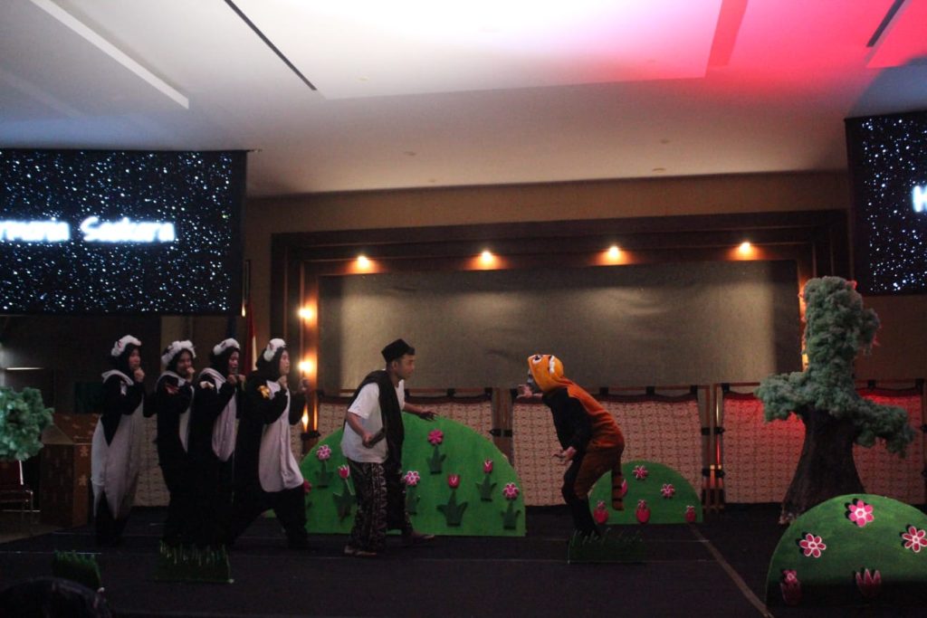 Teater Harmonia Saskara UMM, Pentas Dunia Magis-Penuh Pelajaran Hidup 1 Teater Harmonia Saskara UMM, Pentas Dunia Magis-Penuh Pelajaran Hidup 1