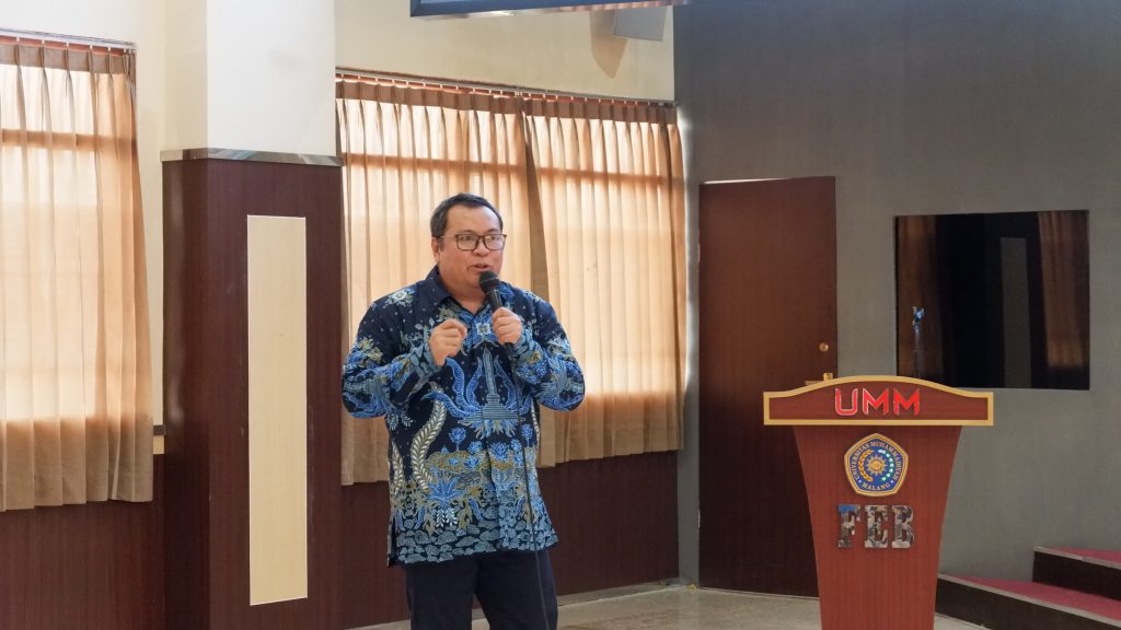 Kuliah Tamu EP UMM Topik Kebanksentralan Bahas Bauran Kebijakan Digital-Pembangunan Inklusif  1