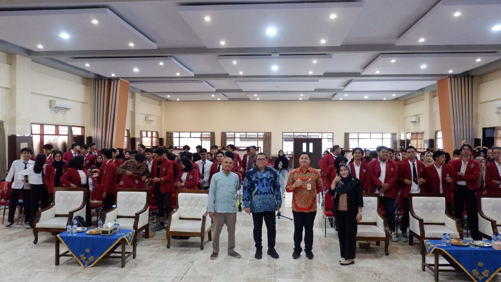 Kuliah Tamu EP UMM Topik Kebanksentralan Bahas Bauran Kebijakan Digital-Pembangunan Inklusif  4