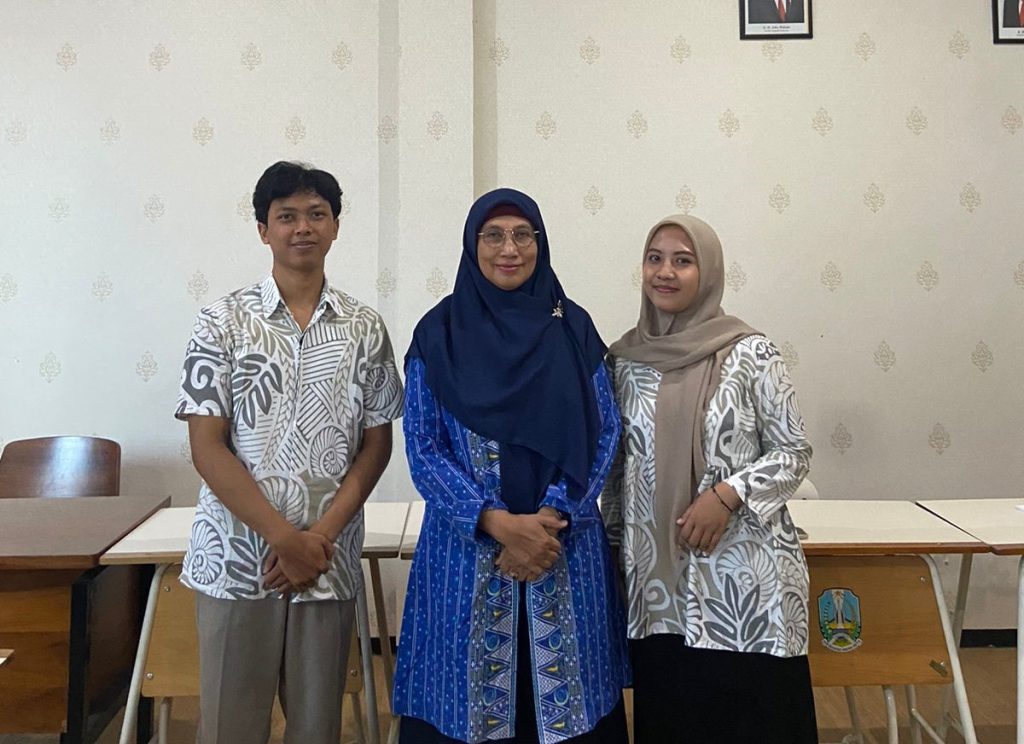 Mahasiswa AM Universitas Negeri Malang Diseminasi di SMK Mugas 1