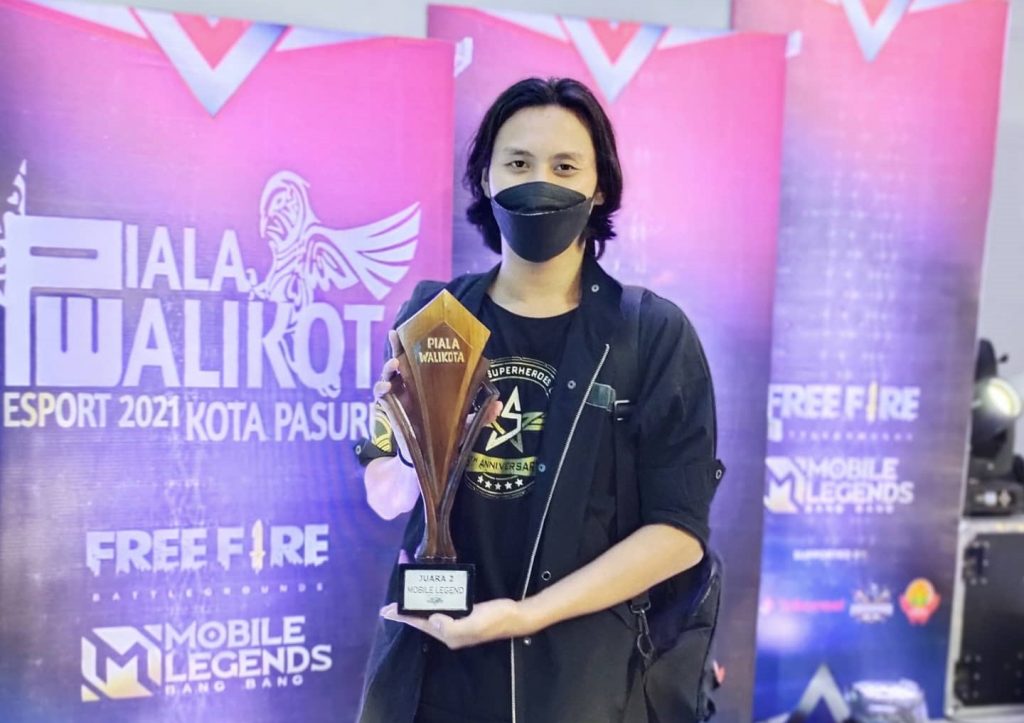 Berderet Prestasi, Ashari Arek Prodi Ekonomi Pembangunan Terbaik se FEB UMM   2