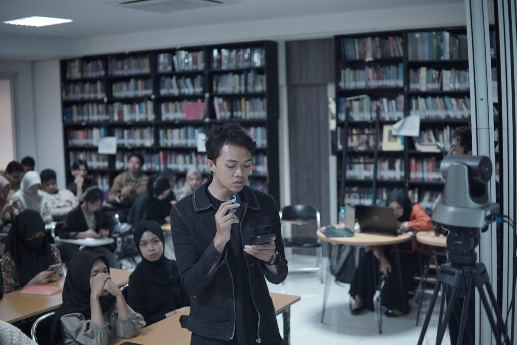 Kelas Kajian Kawasan Prodi HI UMM, Hadirkan Antropolog University of Auckland Bahas K-Pop Bukan Sekedar Budaya 1