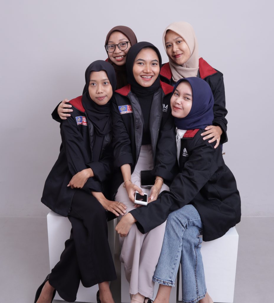 Inspiratif, PMM 8 UMM Bersama PKK RT 01/RW 02 Ngaglik Produksi Simplisia Kelor 3