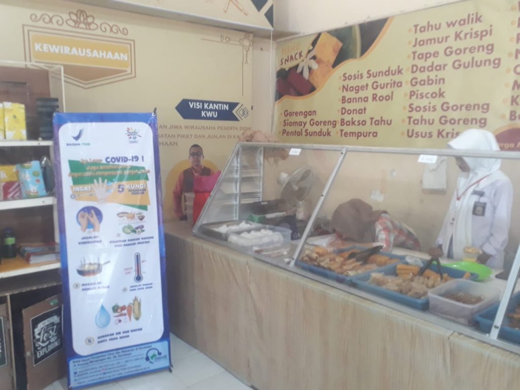 Kantin SMK Mutu Gondanglegi Lokus Keamanan Pangan Jajanan Siswa BPOM Jatim 2