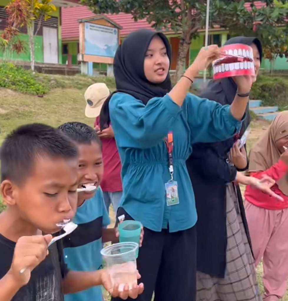 Mahasiswa Keperawatan UMLA Fully Funded GMI Pengabdian Masyarakat di Sulawesi 2