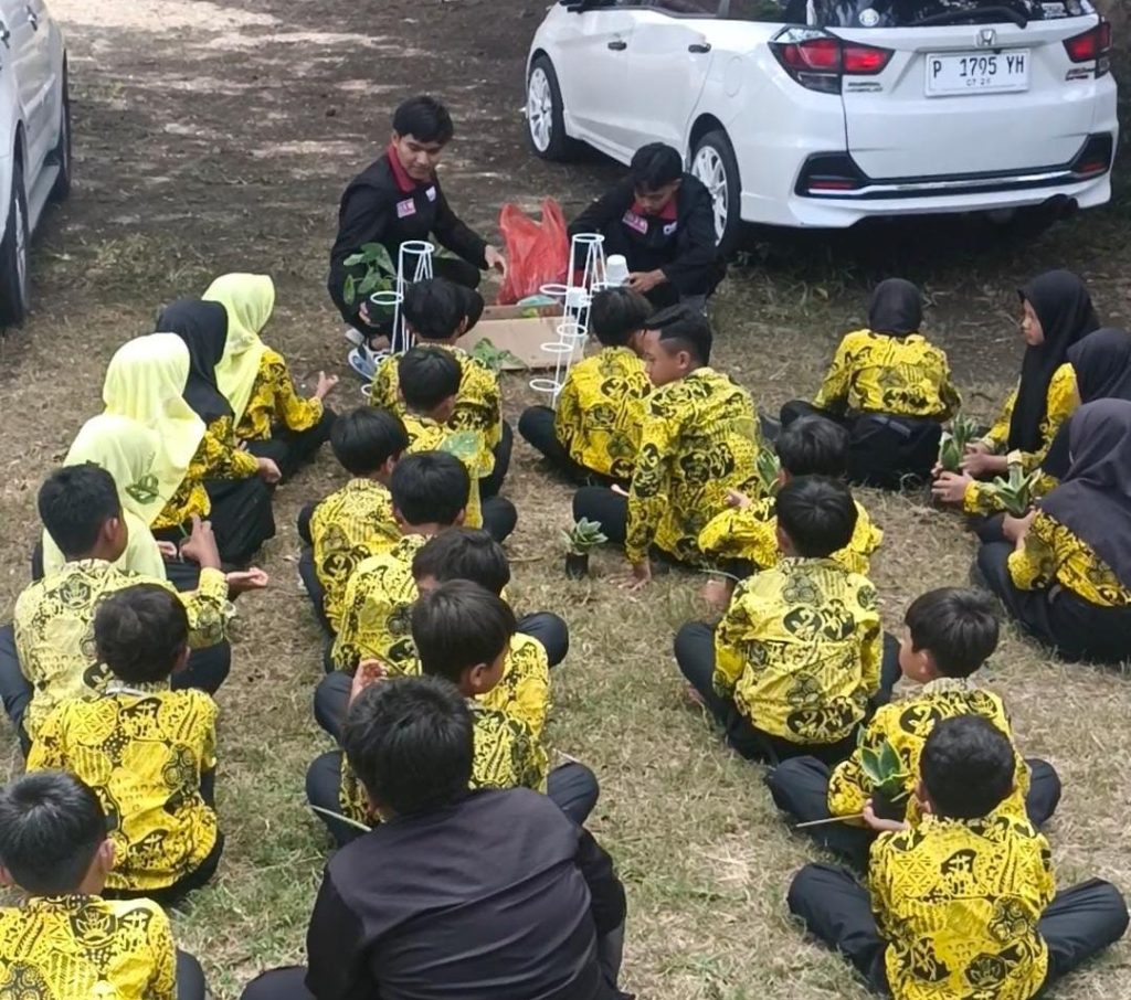 PMM 20 UMM Terapkan Kreativitas Siswa SDN 3 Sumbermulyo, Banyuwangi, Berbasis P5 2