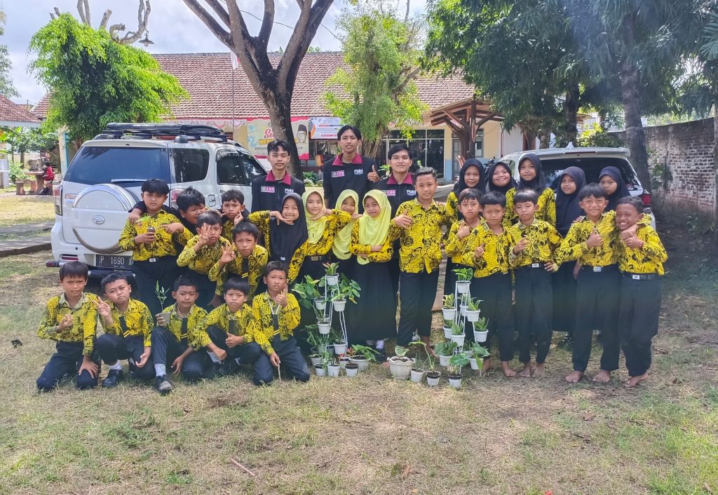 PMM 20 UMM Terapkan Kreativitas Siswa SDN 3 Sumbermulyo, Banyuwangi, Berbasis P5 3