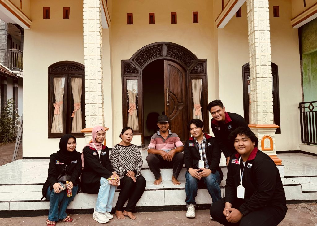 Digarap PMM 51 Gel 4 UMM, Kerupuk Ikan Sampang Agung Tembus Platform E-Commerce 2