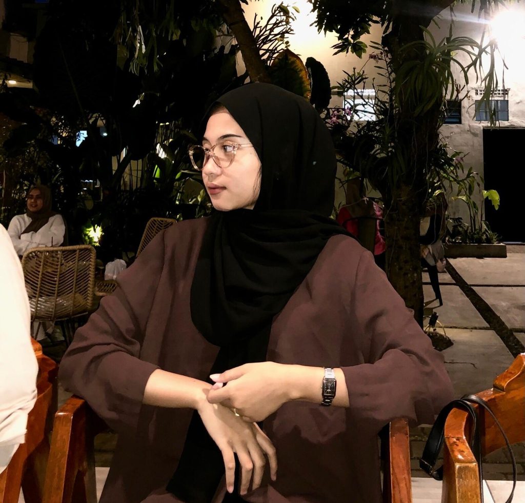 Usai Lulus, Vivi Alumni SMK Mutu Gondanglegi, Langsung Kerja di Bank Syariah 2