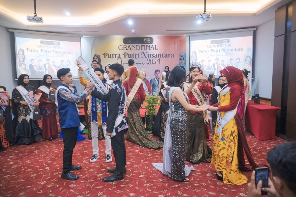 Ahmad Rizal Mahasiswa UMLA Runner Up 1 Putra-Putri Nusantara Se Jatim 1