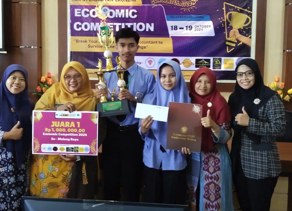 Tim LPB SMK Mutu Gondanglegi Juara Satu Economic Competition Se Malang Raya 2