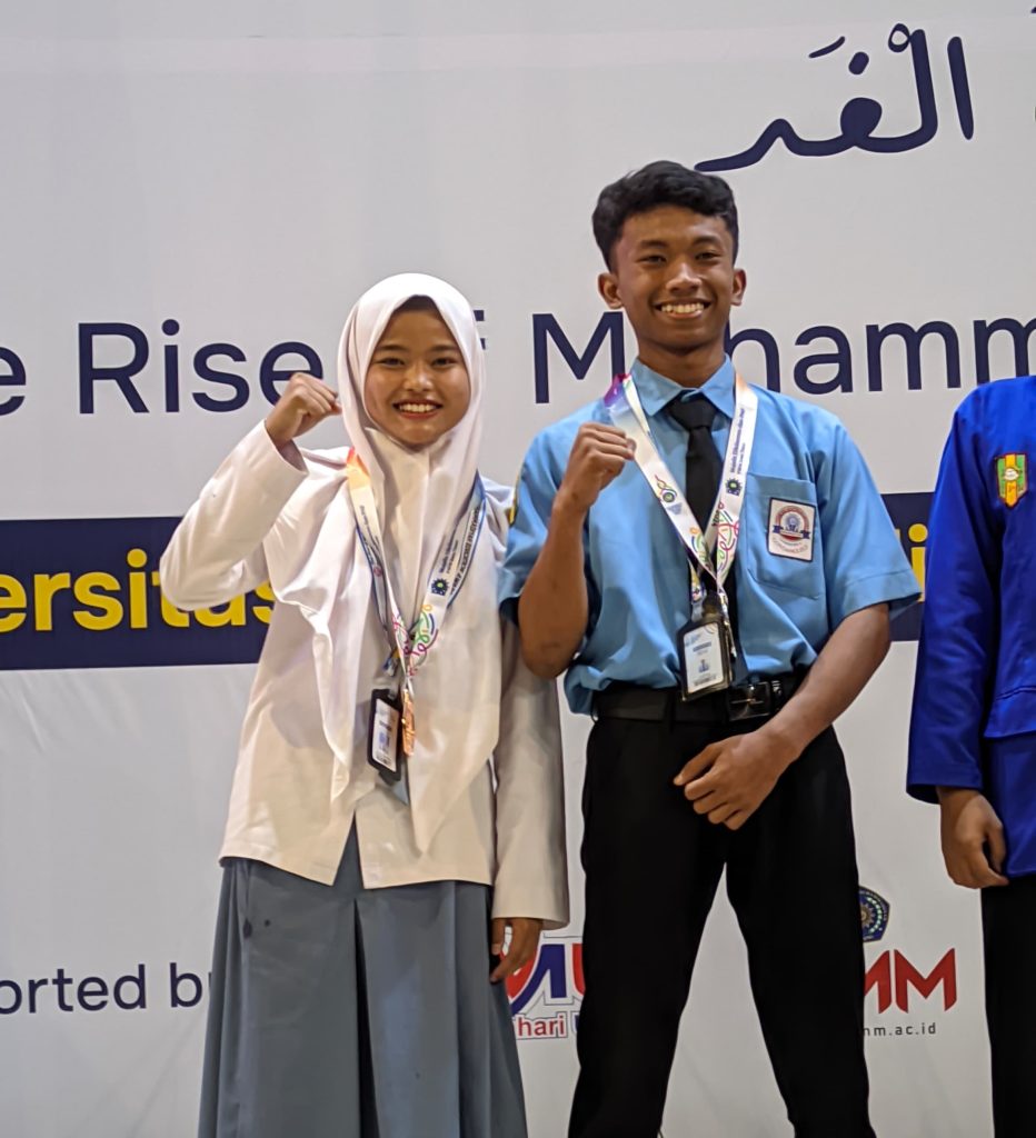 Siswa SMK Mutu Gondanglegi Raih Belasan Medali, Juara ME Award Jawa-Bali 4 Siswa SMK Mutu Gondanglegi Raih Belasan Medali, Juara ME Award Jawa-Bali 4
