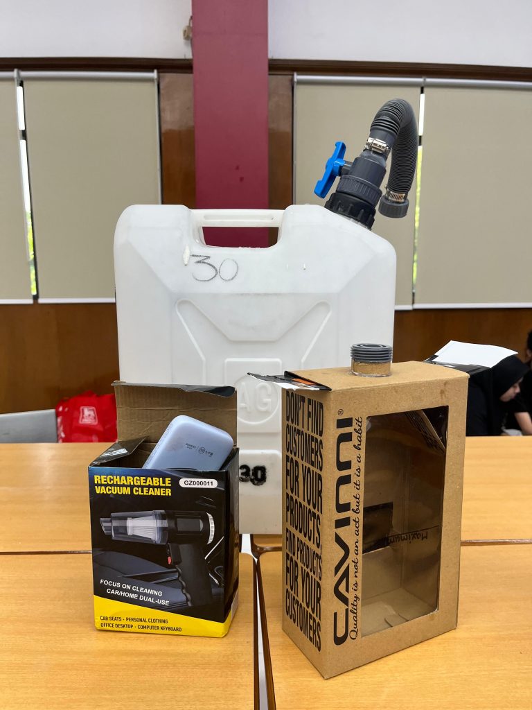 Kerjasama Mahasiswa UMM-Singapore Polytechnic Karya Prototype Cegah Polusi Udara-Olah Limbah Kayu 3