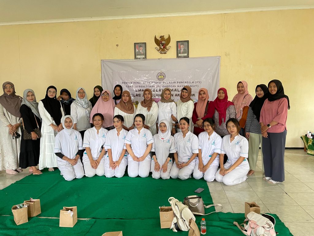 Siswa SMK Negeri 3 Malang Edukasi Wali Murid TK ABA 13 Penggunaan Skin Care Aman 1