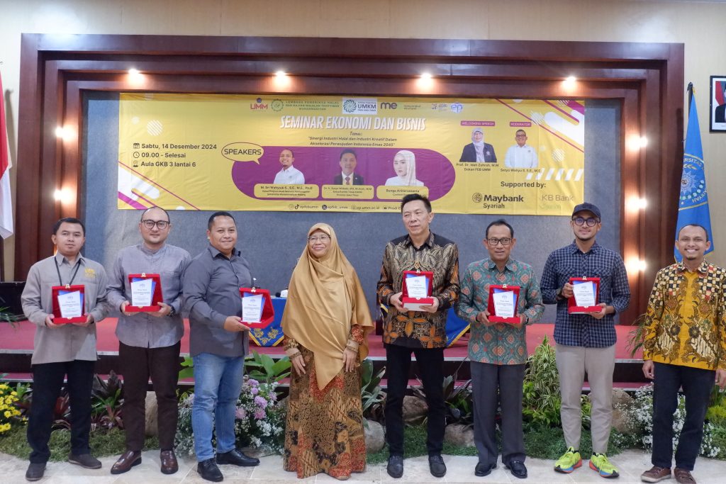 Prodi EP FEB UMM Seminar Bisnis dan Ekonomi-Serahkan Sertifikat Penghargaan Sejumlah Mitra DUDI 6