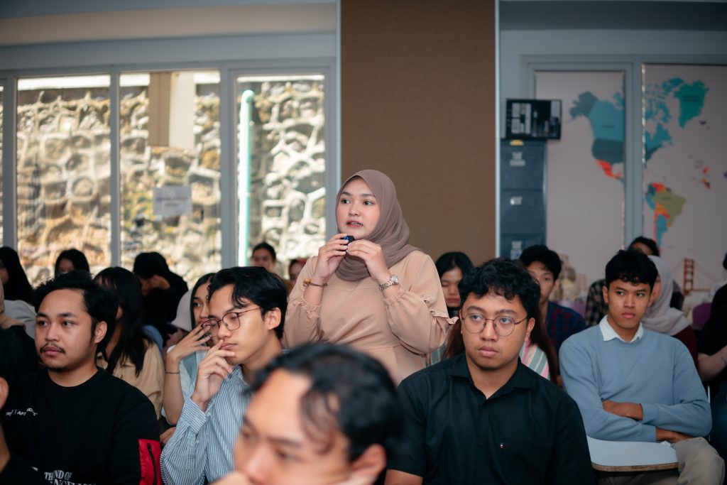 Pakar Asia Timur Ungkap Transformasi Multikultural Jepang-Korea pada Mahasiswa HI UMM 3