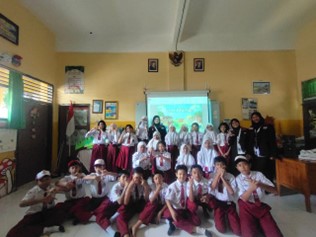 PMM Mitra Dosen Kelompok 42 UMM Sosialisasi Cyber Bullying Siswa SDN 2 Merjosari 1