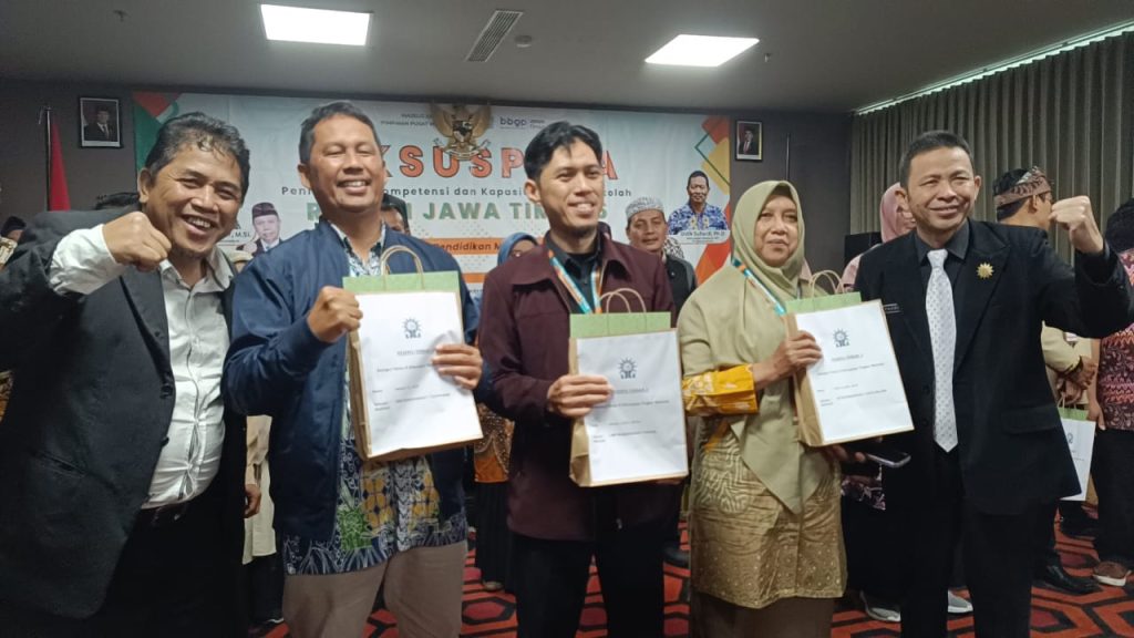 Ustadz Munali, Kepala SMK Mutu Gondanglegi Raih Terbaik Satu Diksuspala Region V 1