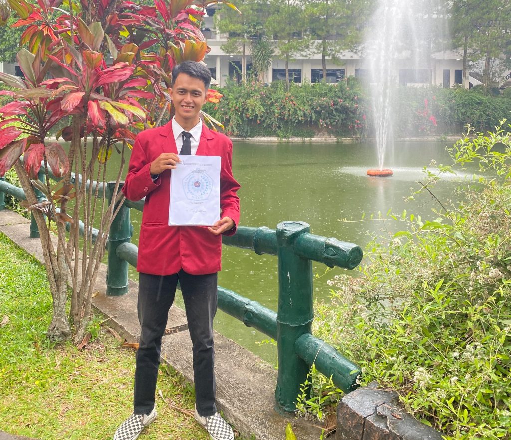 Matkul Etika Bisnis-KWU Prodi Ekos UMM, Antar Wisyam Raup Omzet Kebab Belasan Juta     1
