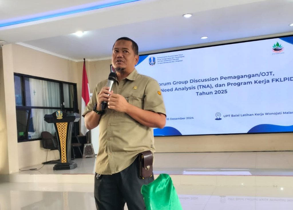 Guru SMK Mugas Ikut FGD UPT BLK Wonojati Wujudkan Siswa Sukses-Kompetensi 1 Guru SMK Mugas Ikut FGD UPT BLK Wonojati Wujudkan Siswa Sukses-Kompetensi 1