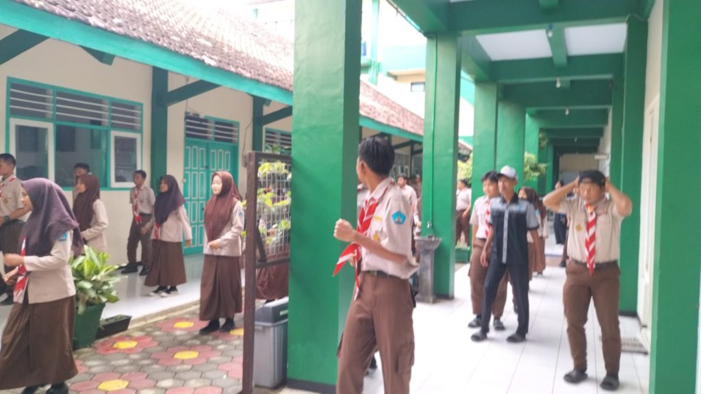 Siswa Smamuda Sumberpucung Jum’at Pagi Program Senam Anak Indonesia Hebat 1