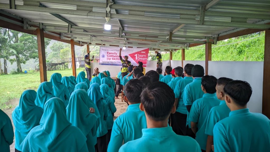 Upgrading PTK SMK Mutu Gondanglegi Wujudkan One Dream-One Team 1