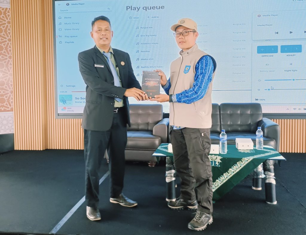 Istimewa, SMK Mutu Gondanglegi Sumber ATM 17 Sekolah Dikdasmen PWM Bangka Belitung 1