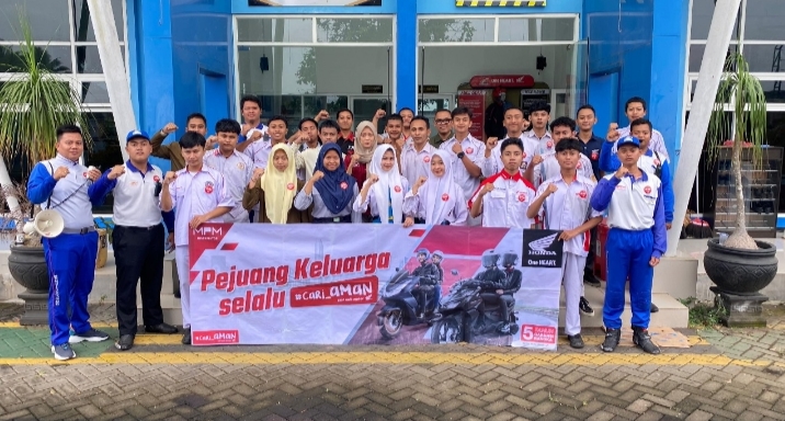 Siswa-Guru SMK Mugas Masuk Safety Riding Training For Trainer SMK Binaan Honda 1